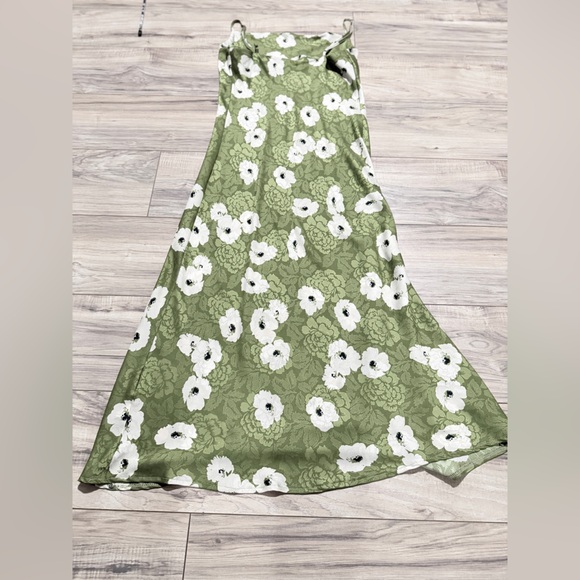 NWOT. Atnlewhi Floral Green Maxi Dress size L. - Picture 3 of 16